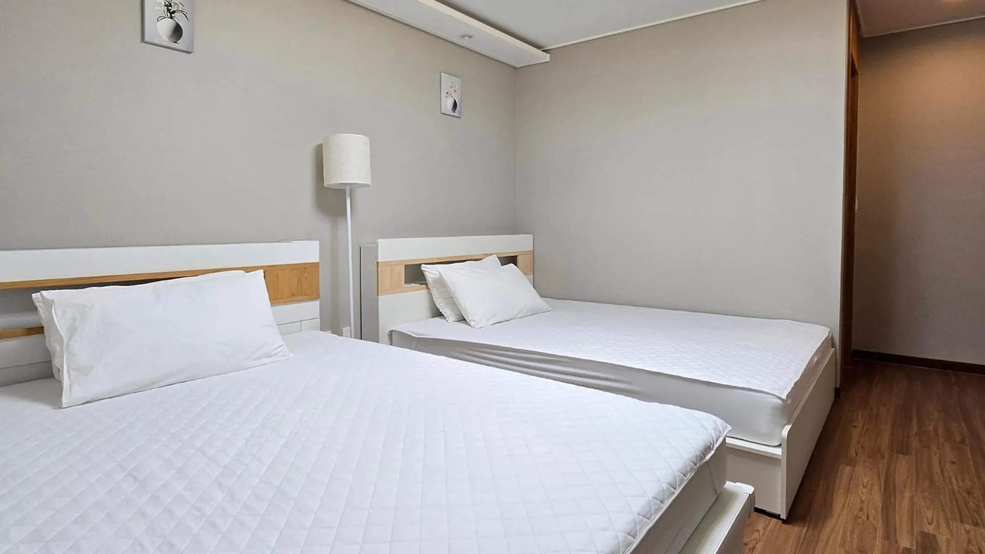 Incheon Airport Guesthouse L 4*,