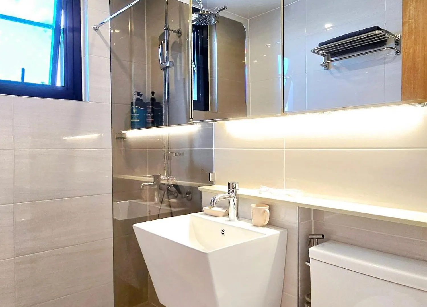 Incheon Airport Guesthouse L