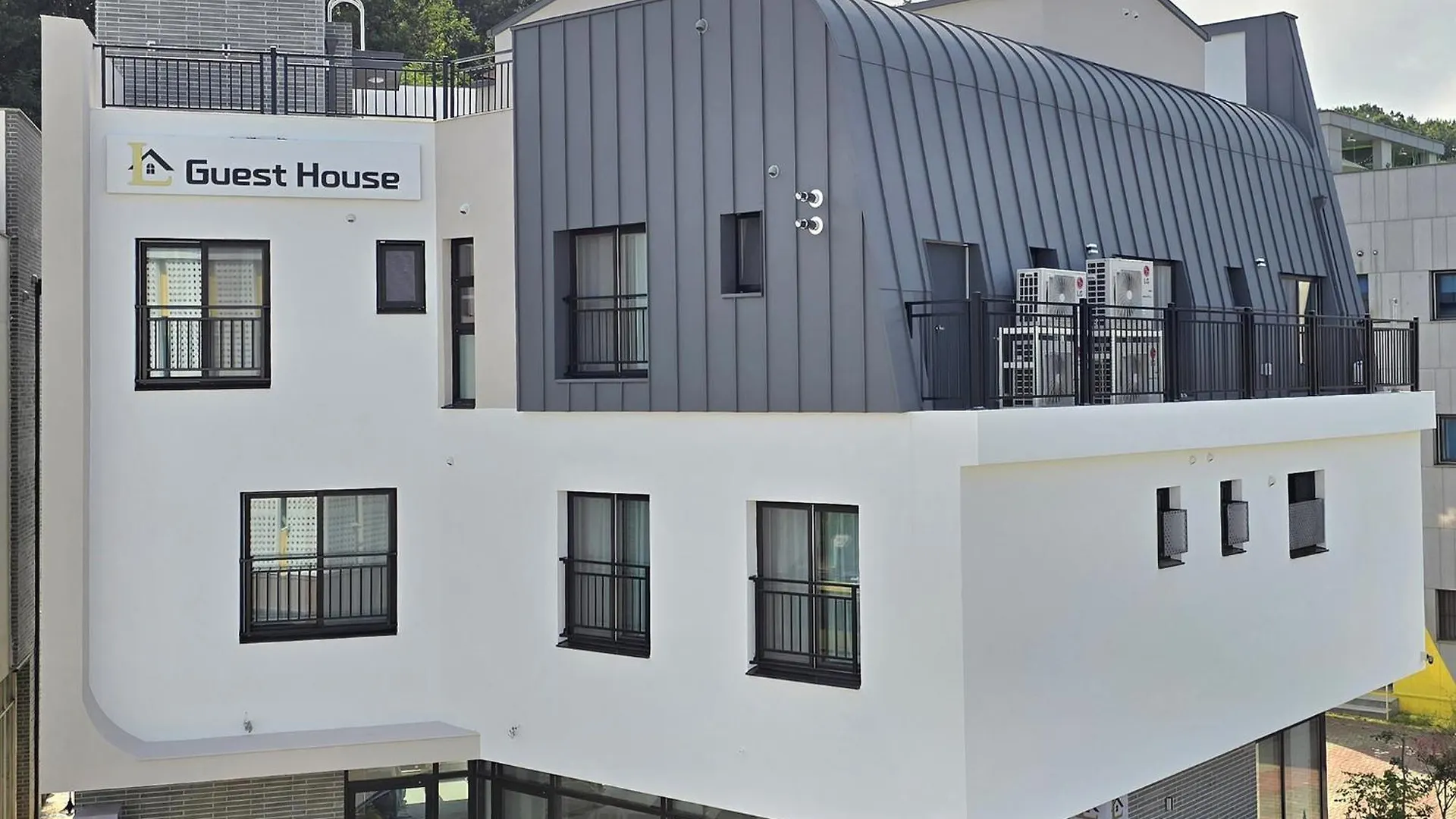 Incheon Airport Guesthouse L