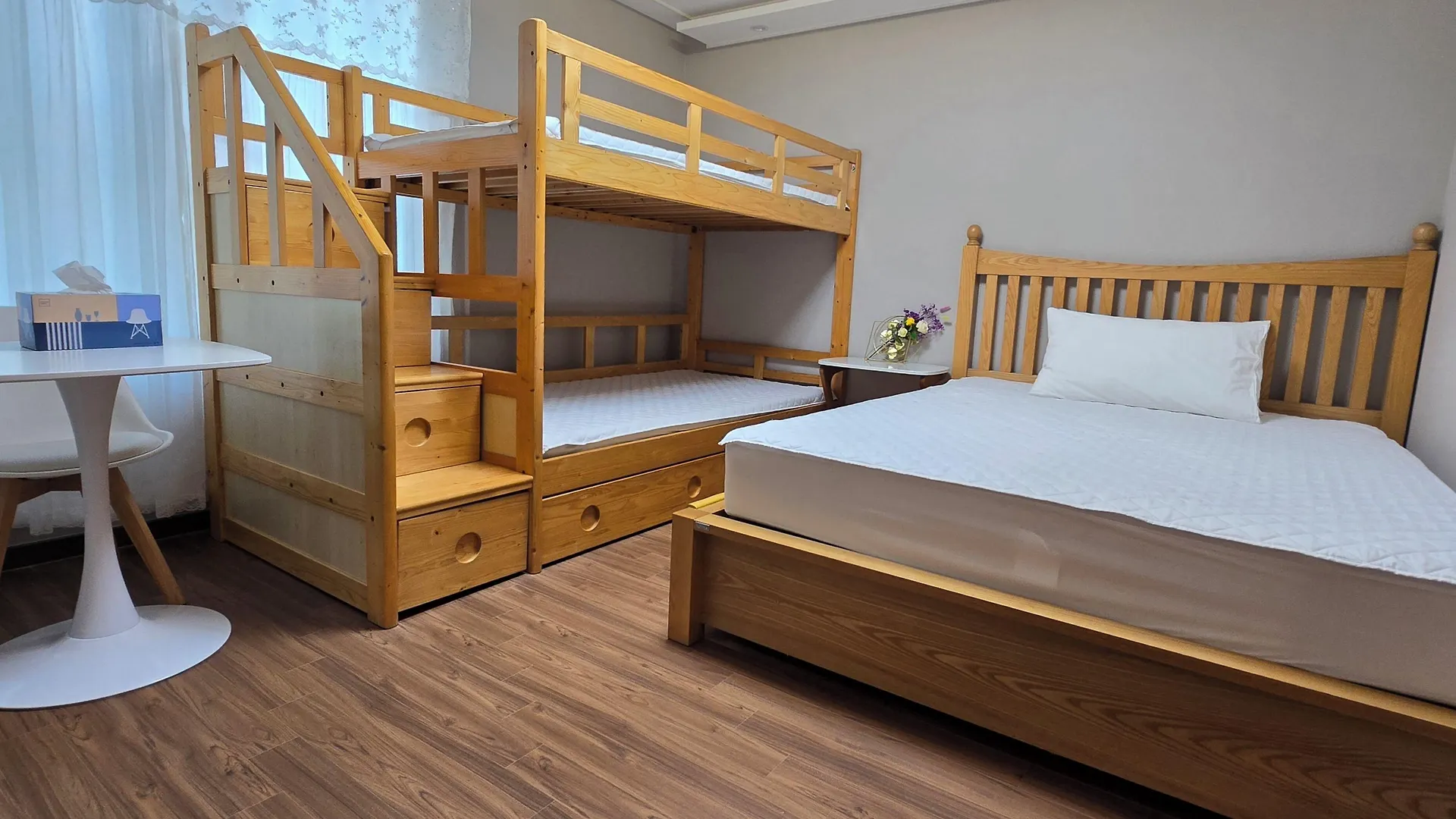 Incheon Airport Guesthouse L بيت ضيافة