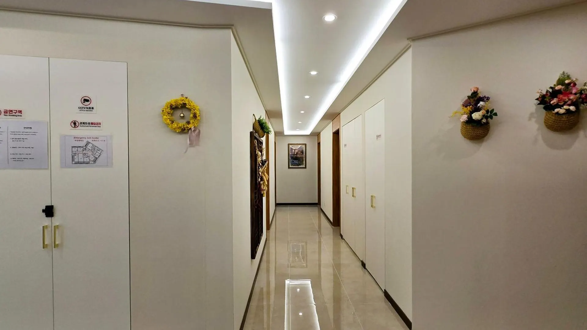 Incheon Airport Guesthouse L Wisma tamu